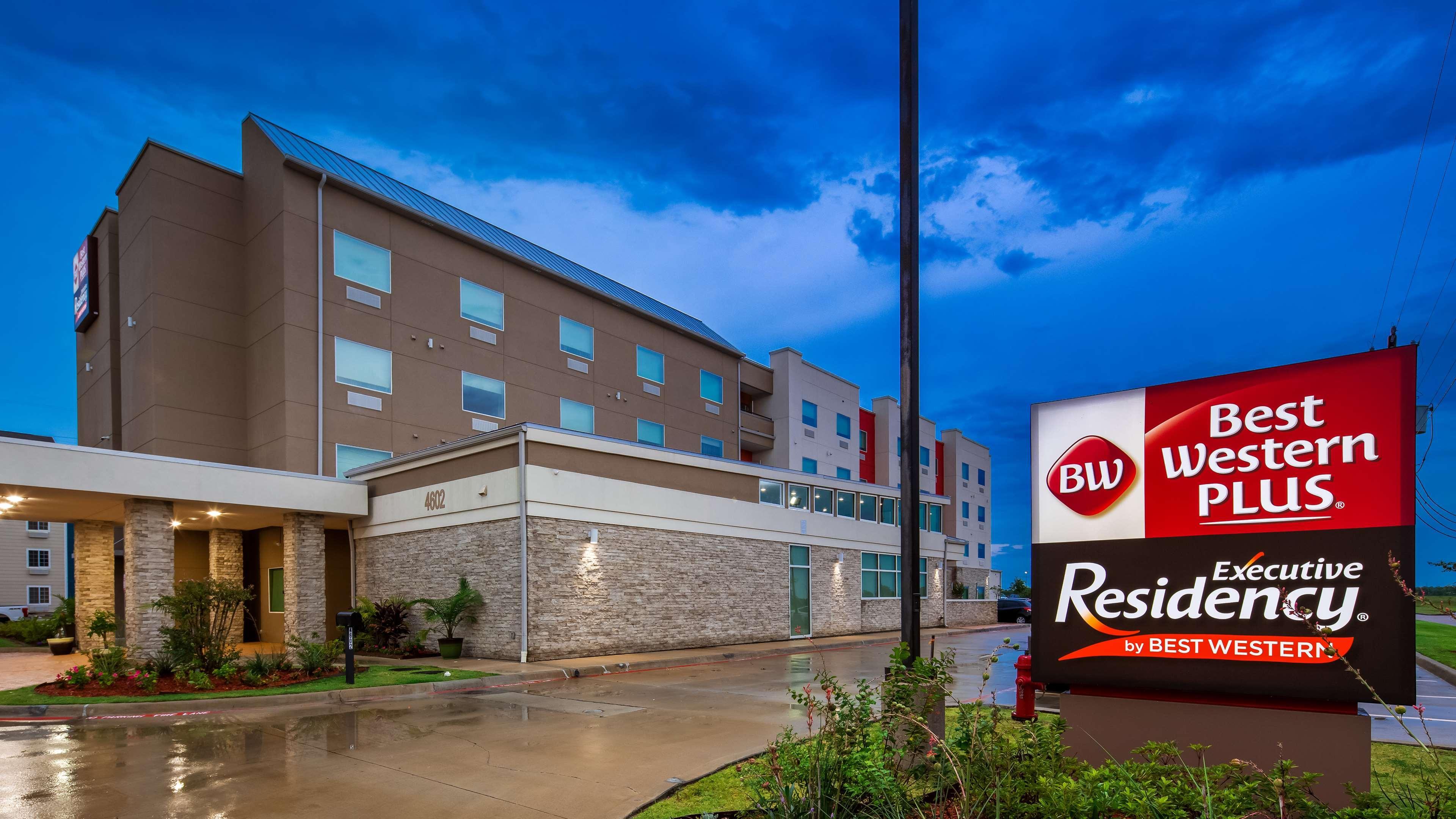 Best Western Plus Lonoke Hotel Exterior photo